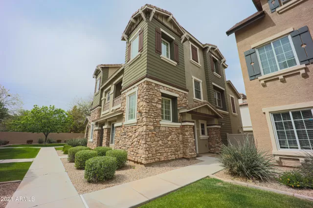 MLS: 6212493 Condo For Sale