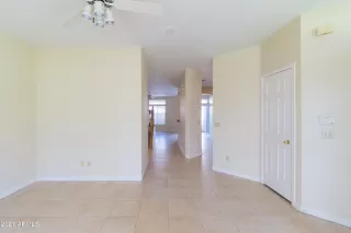 Photo #5: 6212902 Listing