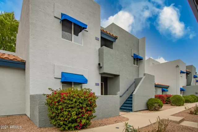 MLS: 6212990 Condo For Sale