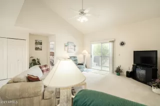 Photo #4: 6212990 Listing