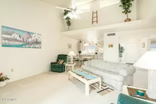 Photo #6: 6212990 Listing