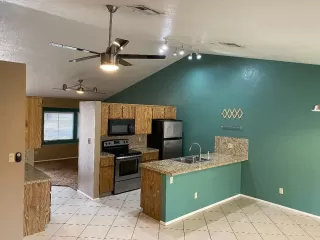 Photo #6: 6213185 Listing 