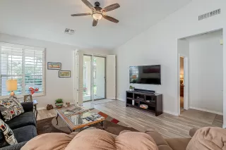 Photo #5: 6213198 Listing 