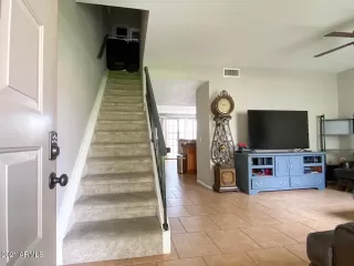 Photo #2: 6213226 Listing 