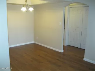 Photo #6: 6213296 Listing