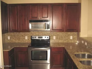 Photo #2: 6213387 Listing