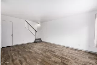 Photo #5: 6213467 Listing