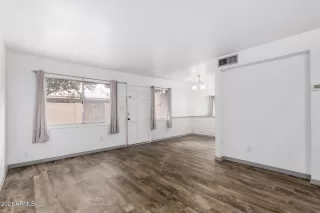 Photo #6: 6213467 Listing