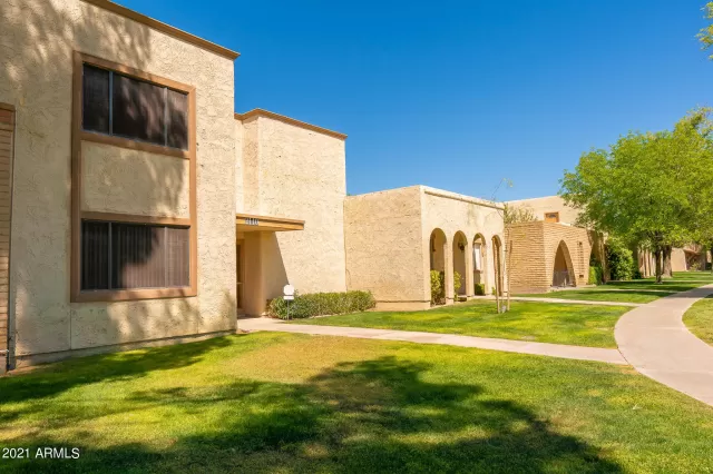 MLS: 6213754 Condo For Sale