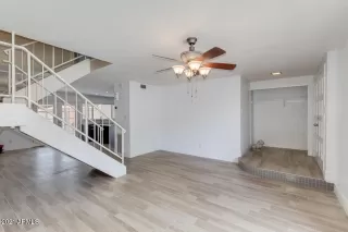 Photo #2: 6213809 Listing 