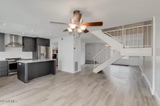 Photo #3: 6213809 Listing 