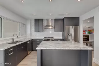 Photo #6: 6213809 Listing 