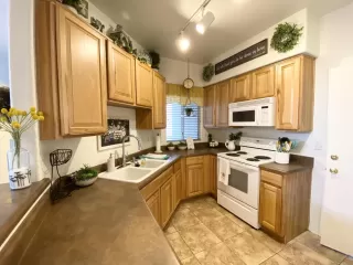 Photo #5: 6213812 Listing