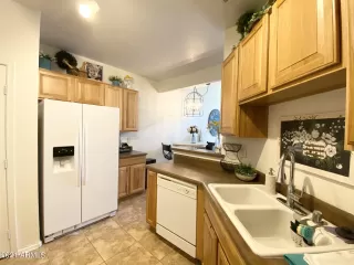 Photo #6: 6213812 Listing