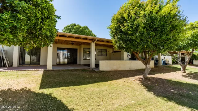 MLS: 6213840 Condo For Sale