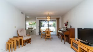 Photo #6: 6213840 Listing