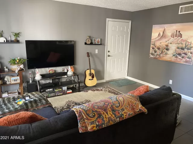 MLS: 6214297 Condo For Sale