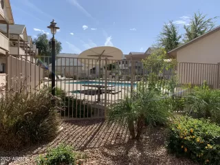 Photo #5: 6214297 Listing