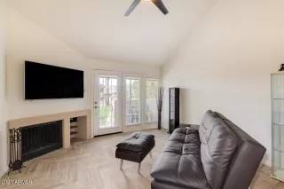 Photo #2: 6214306 Listing