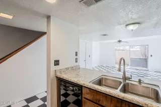 Photo #3: 6214463 Listing 