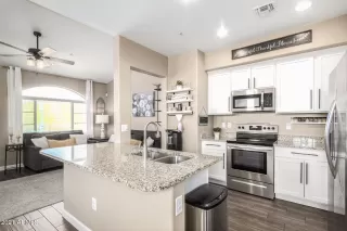 Photo #2: 6214786 Listing 