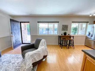 Photo #3: 6214887 Listing