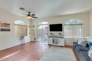 Photo #5: 6215005 Listing 