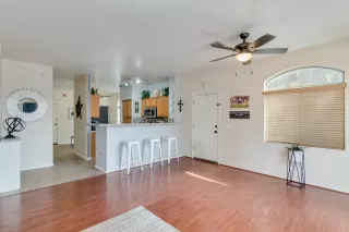 Photo #6: 6215005 Listing 