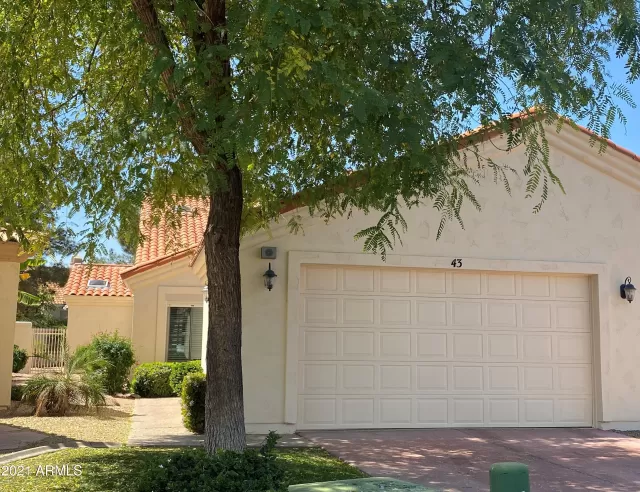 MLS: 6215012 Condo For Sale