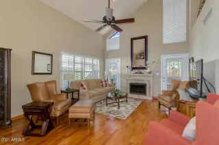 Photo #5: 6215052 Listing 