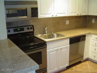 Photo #4: 6215137 Listing 