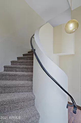 Photo #3: 6215224 Listing