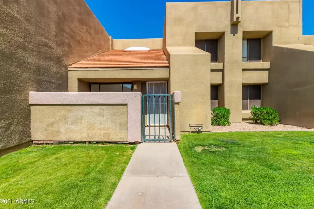 MLS: 6215424 Condo For Sale