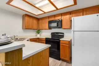 Photo #2: 6215424 Listing