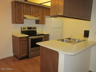 Photo #5: 6215551 Listing