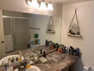 Photo #4: 6215628 Listing