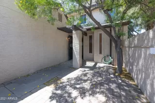 Photo #6: 6215685 Listing