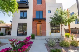 Photo #2: 6215767 Listing