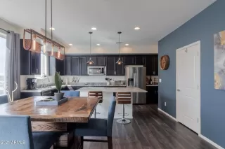 Photo #2: 6216008 Listing