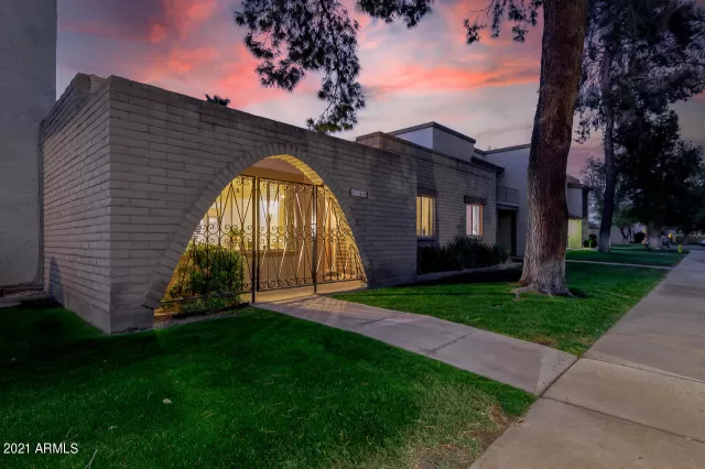 MLS: 6216083 Condo For Sale