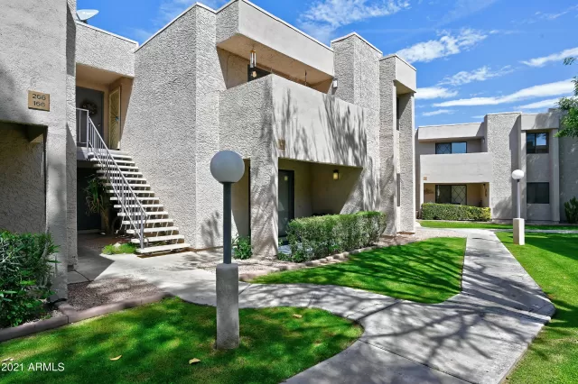 MLS: 6216142 Condo For Sale