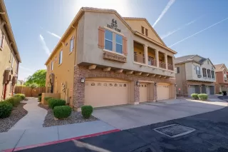 Photo #1: 6216196 Listing 