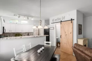 Photo #6: 6216196 Listing 