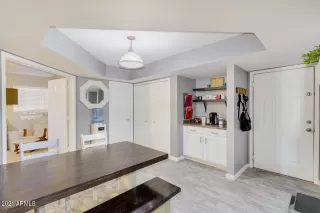 Photo #4: 6217124 Listing