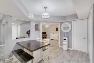 Photo #5: 6217124 Listing