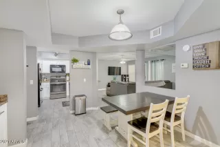 Photo #6: 6217124 Listing