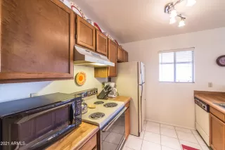 Photo #6: 6217638 Listing 