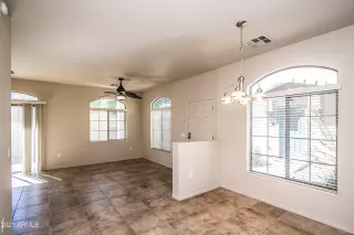 Photo #4: 6217776 Listing