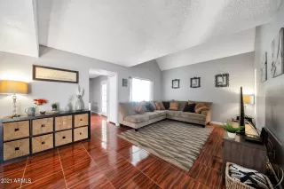 Photo #2: 6217842 Listing