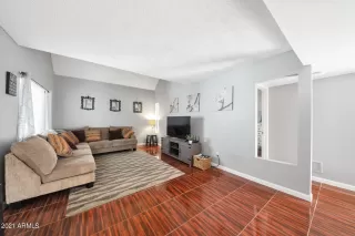 Photo #3: 6217842 Listing